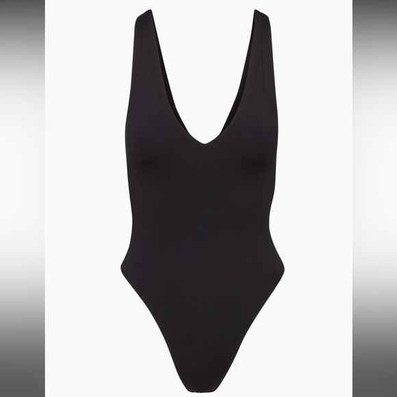 Aritzia Other - Aritzia Babaton Contour bodysuit